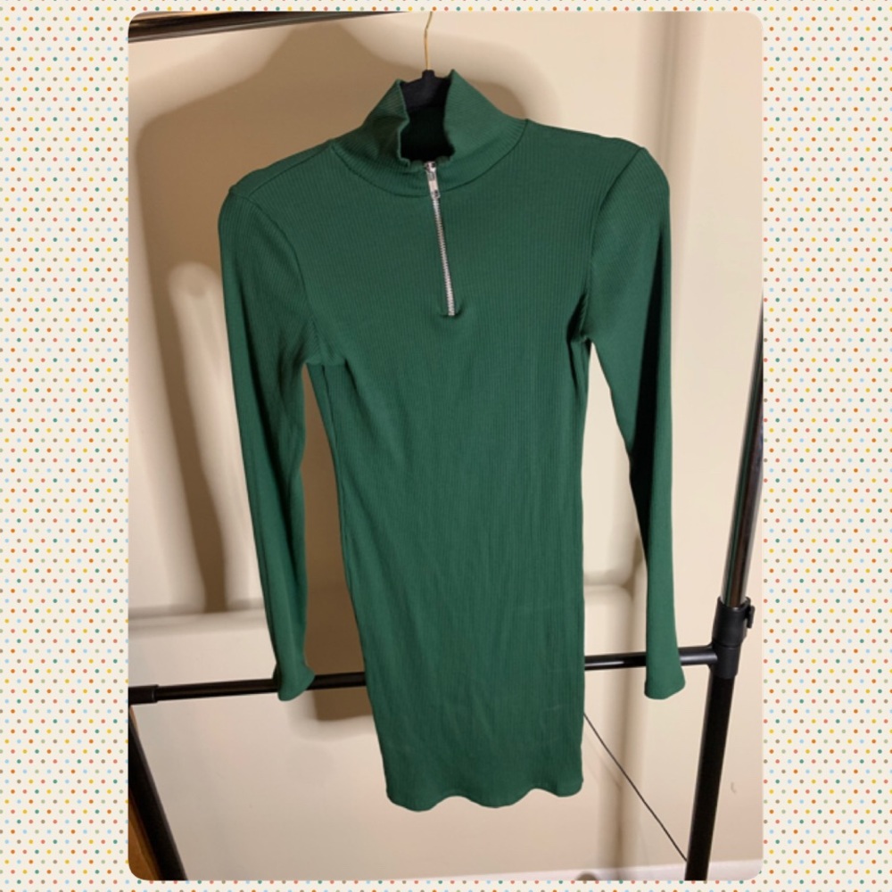 Green zip dress